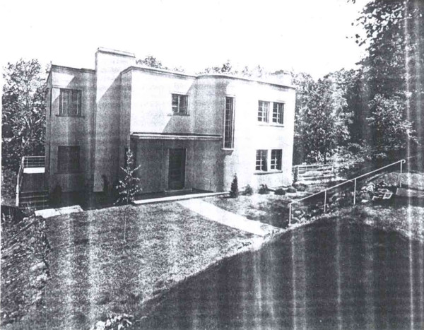16 Inglewood Drive in 1936 (Image Credit: Canadian Homes and Gardens, Januray/February 1936)