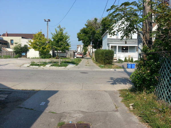 Alleyway north of Barton Street (RTH file photo)