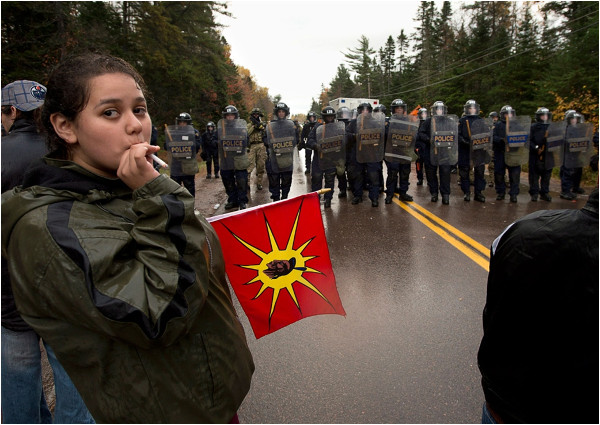 Elsipogtog, near Rexton, New Bunwick, Oct 17, 2013. Image: Andrew Vaughan, Canadian Press via The Globe and Mail.