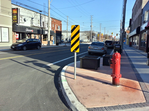 Bumpout and tiger tail on Concession (Image Credit: Ryan McGreal)