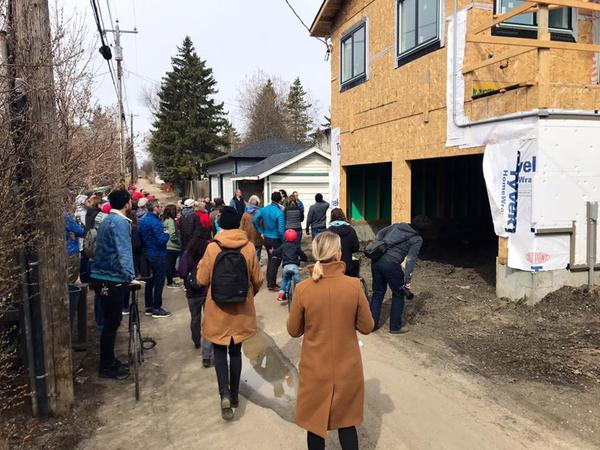 Recent laneway housing/garden suite walking tour in Edmonton (Image Credit: yegardensuites.com)