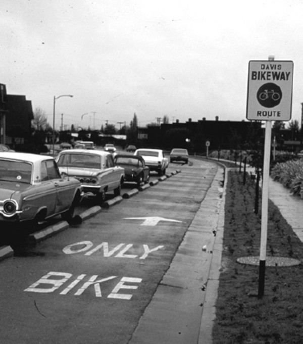Parking-protected bike lane in Davis, California, 1967 (Image Credit: City of Davis)