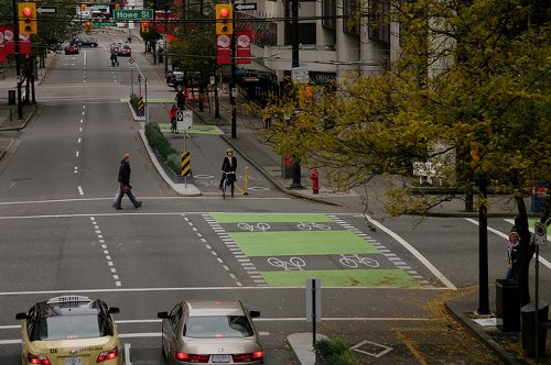 Dunsmuir Bike Lane, Vancouver (Image Credit: Planningpool)