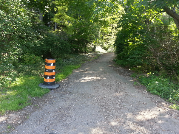 Trail starting at John Street South and Louisa Avenue