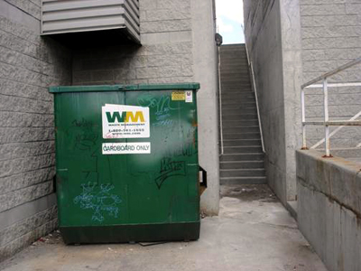 Beware garbage pickup in pedestrian alleys