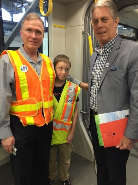 Mayor Eisenberger with Kitchener-Waterloo employee