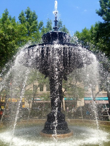 The fountain in all its glory