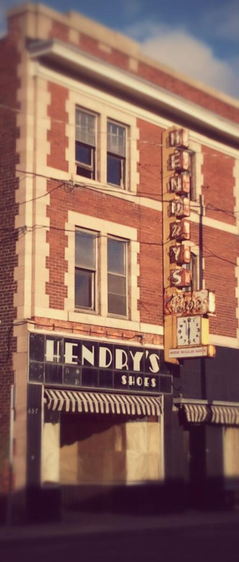 Hendry's Shoes on Barton Street