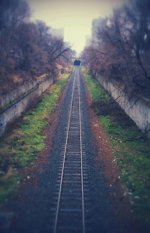 TH&B tracks to the Hunter Street tunnel