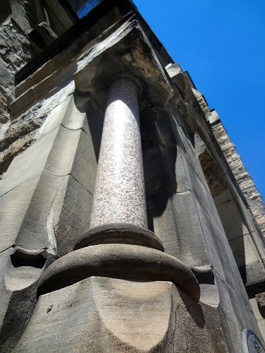 Exterior column