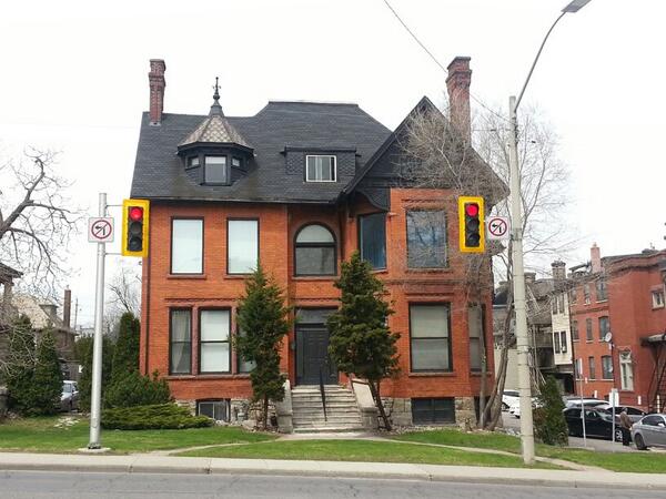 262 James St S 262 James St S