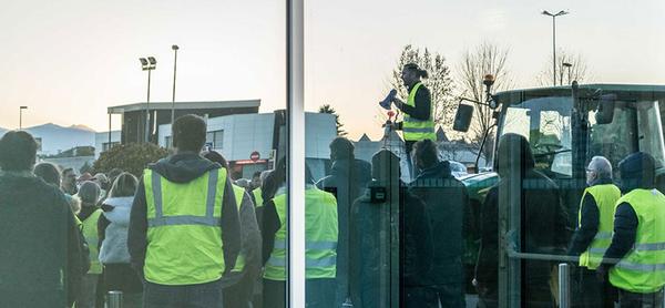 Gilets Jaunes meeting in Grenoble (Image Credit: Coline Buch)