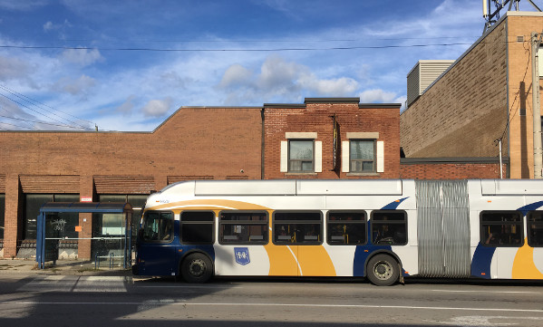 HSR articulated bus