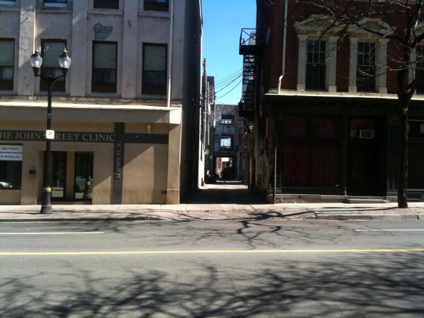 Entrance to Downtown Alley at John Street.