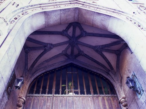 Fig. 6. Rib Vault, Main Entrance, Pigott Building.