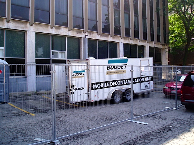 Mobile decontamination unit at 20 Jackson Street West (Image Credit: Eric McGuinness)