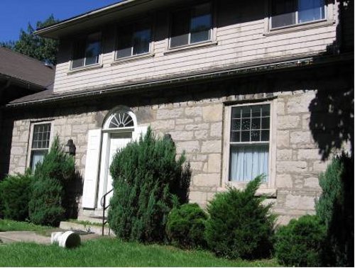 Figure 6: Mountain Park was built in 1828 by a Hamilton lawyer, Robert Berrie, and extended by later owners, including the Robb family. The stone work could be described as squared random rubble.