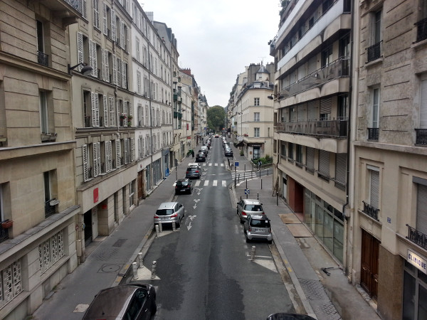 Contraflow bike lane on Rue Pascal