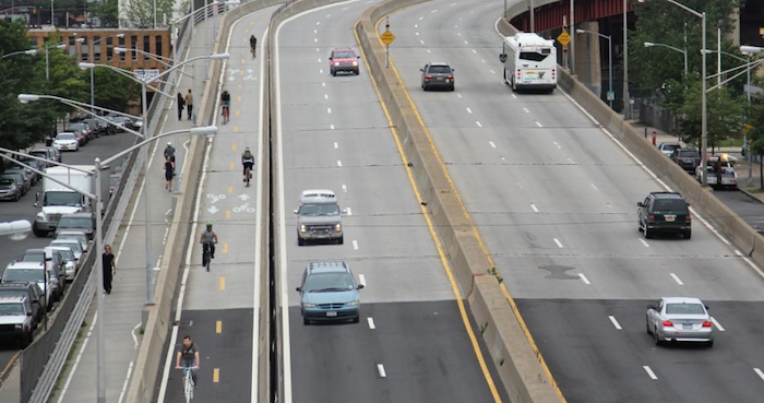 Conceptual illustration, Pulaski Bridge protected cycle track (Image Credit: Brownstoner Queens)