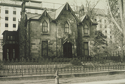 Fig. 15: Ambrose house [Hamilton Public Library, Special Collections, Arthur Wallace]