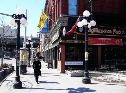 Ottawa benefits from nice streetlights