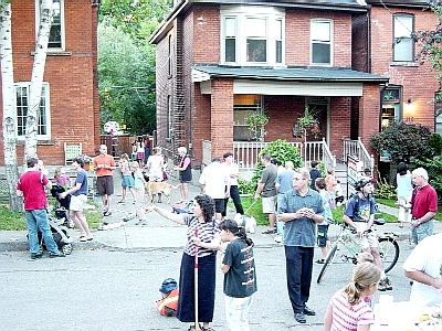 Kent Street Party, September
2004
