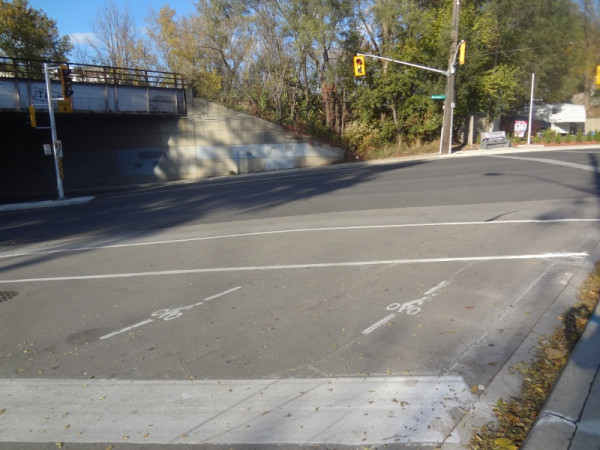 Invisible bike box on Studholme at Aberdeen (RTH file photo)