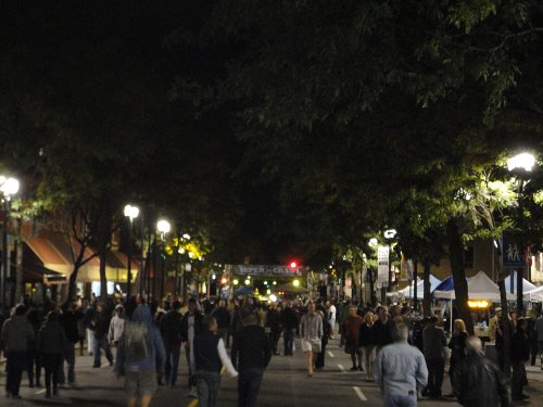 Thousands of people enjoying the 2010 Supercrawl (RTH file photo)