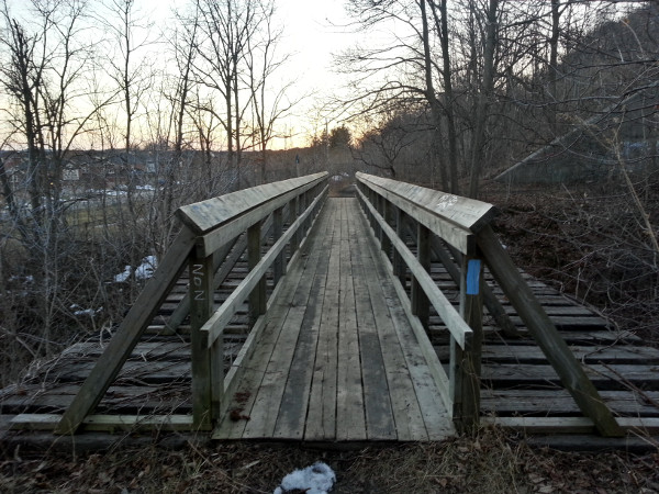 Wooden footbridge over Sydenham Creek just below Sydenham Falls