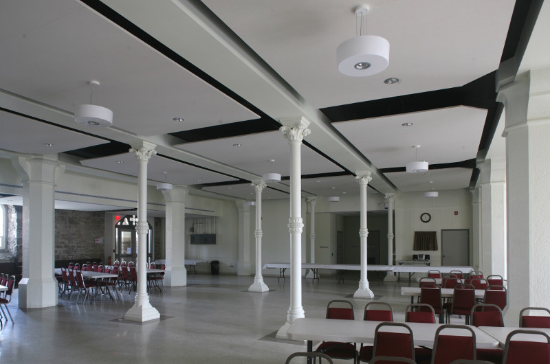 Fig. 11. Guelph, Basilica of Our Lady Immaculate, nave basement.