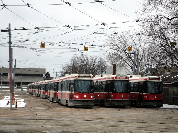 TTC streetcars in Toronto (RTH file photo)