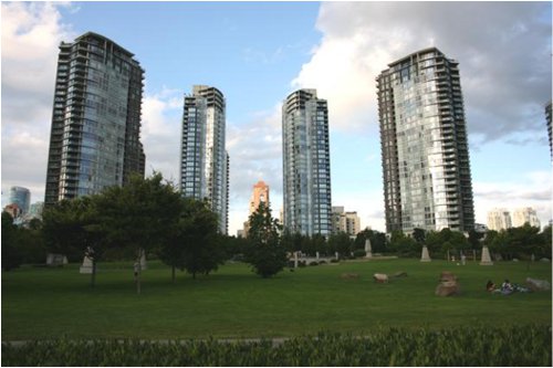 High density development on the North Shore of False Creek with an attractive urban park (George Wainburn Park).