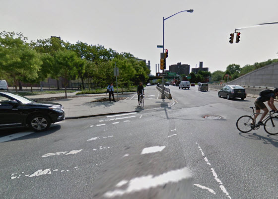 Google Streetview Image of Sands bike track end without bike box